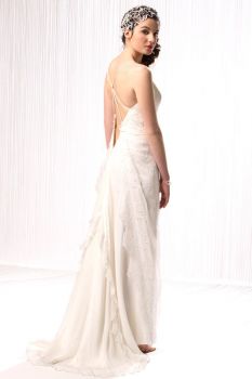 Mia - Robe à traine en Mousseline de soie, broderie anglaise